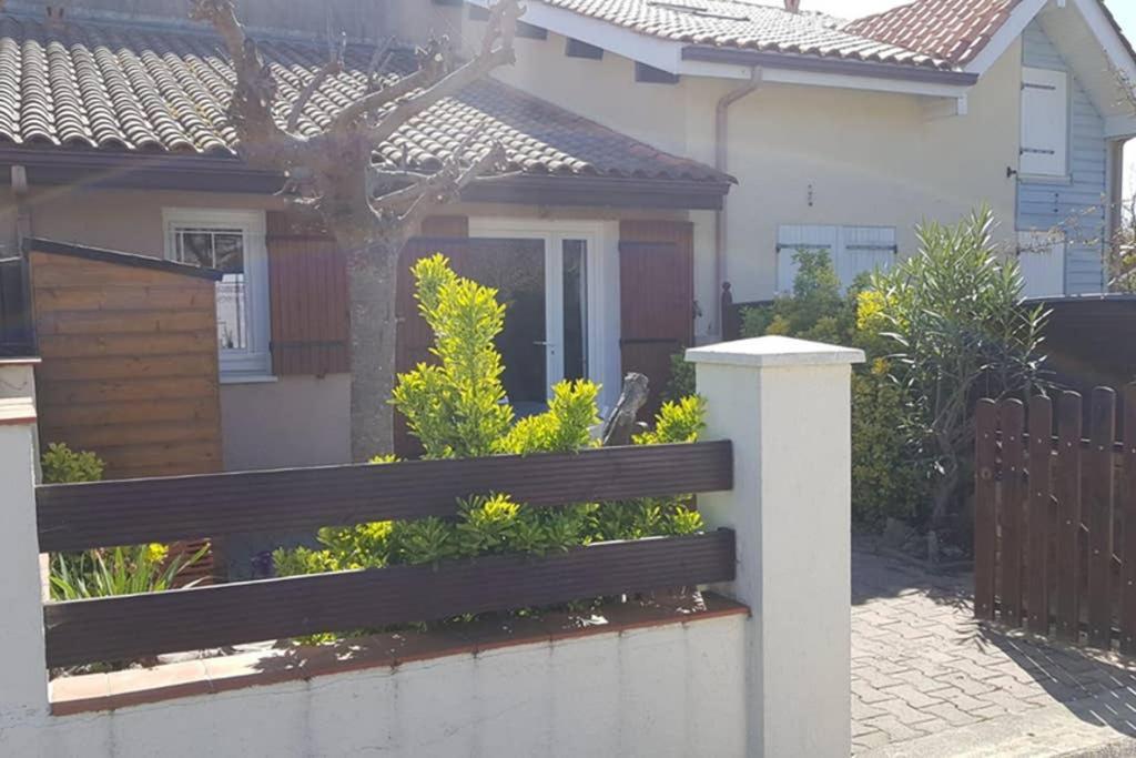 Maisonnette au pied de l'Océan avec terrasse Biscarrosse Esterno foto
